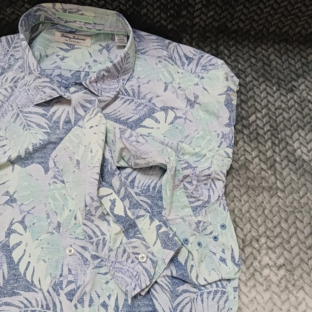 Tommy Bahama good pre